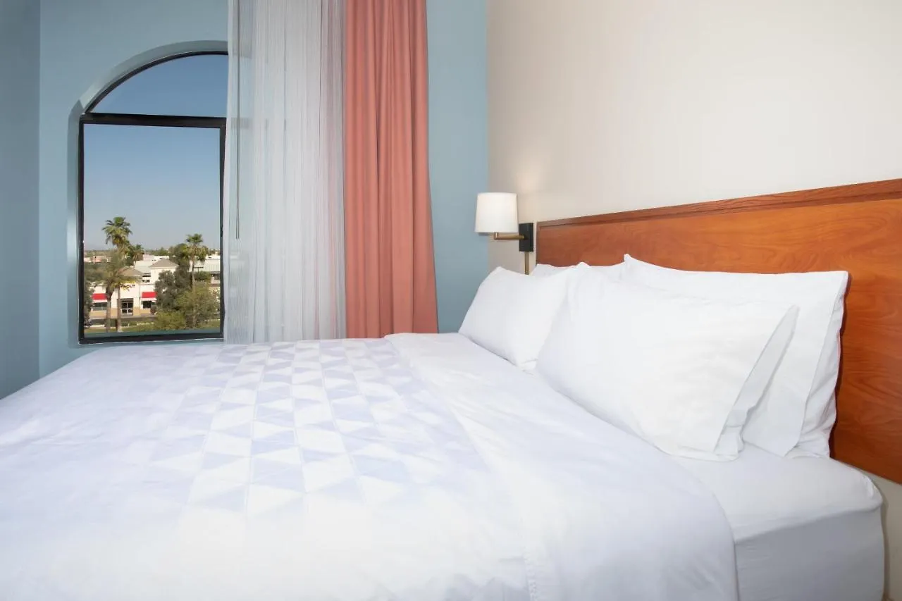 Holiday Inn & Suites Goodyear - West Phoenix Area By Ihg United States
