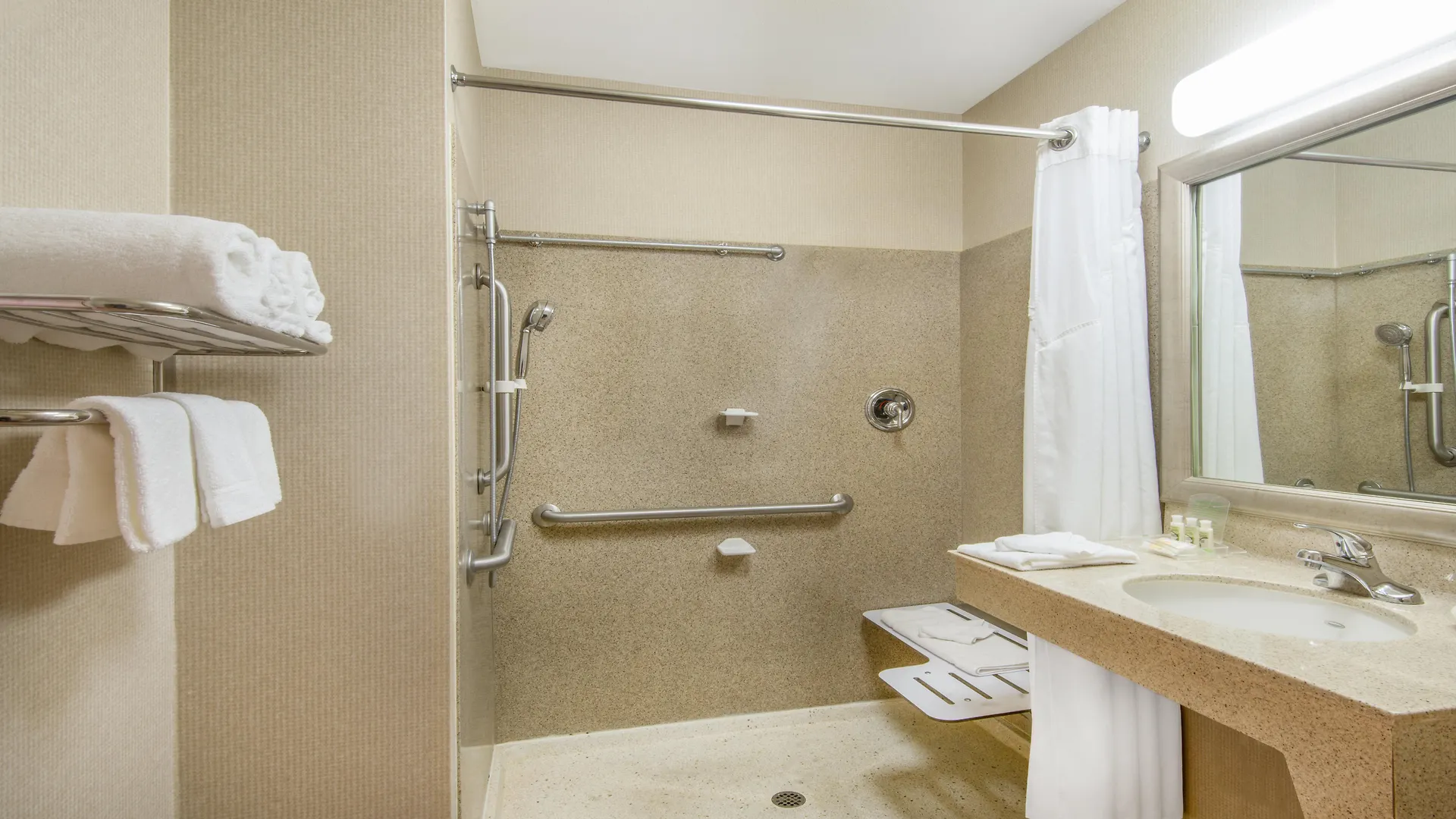 Holiday Inn & Suites Goodyear - West Phoenix Area By Ihg Hotel